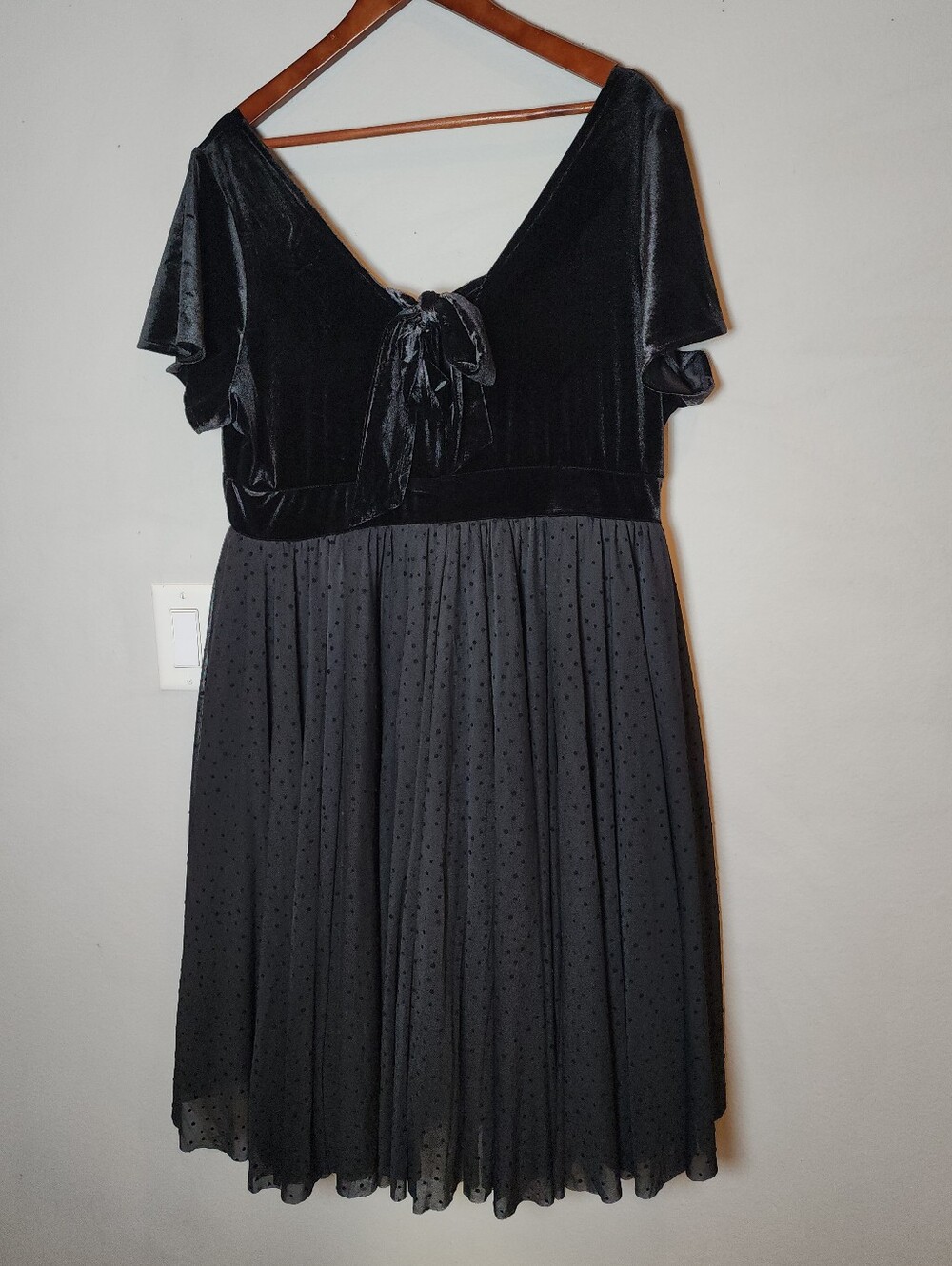 Torrid Retro Chic Flocked Mesh & Velour Dress Black Pullover Stretchy Size 2X - Picture 9 of 16